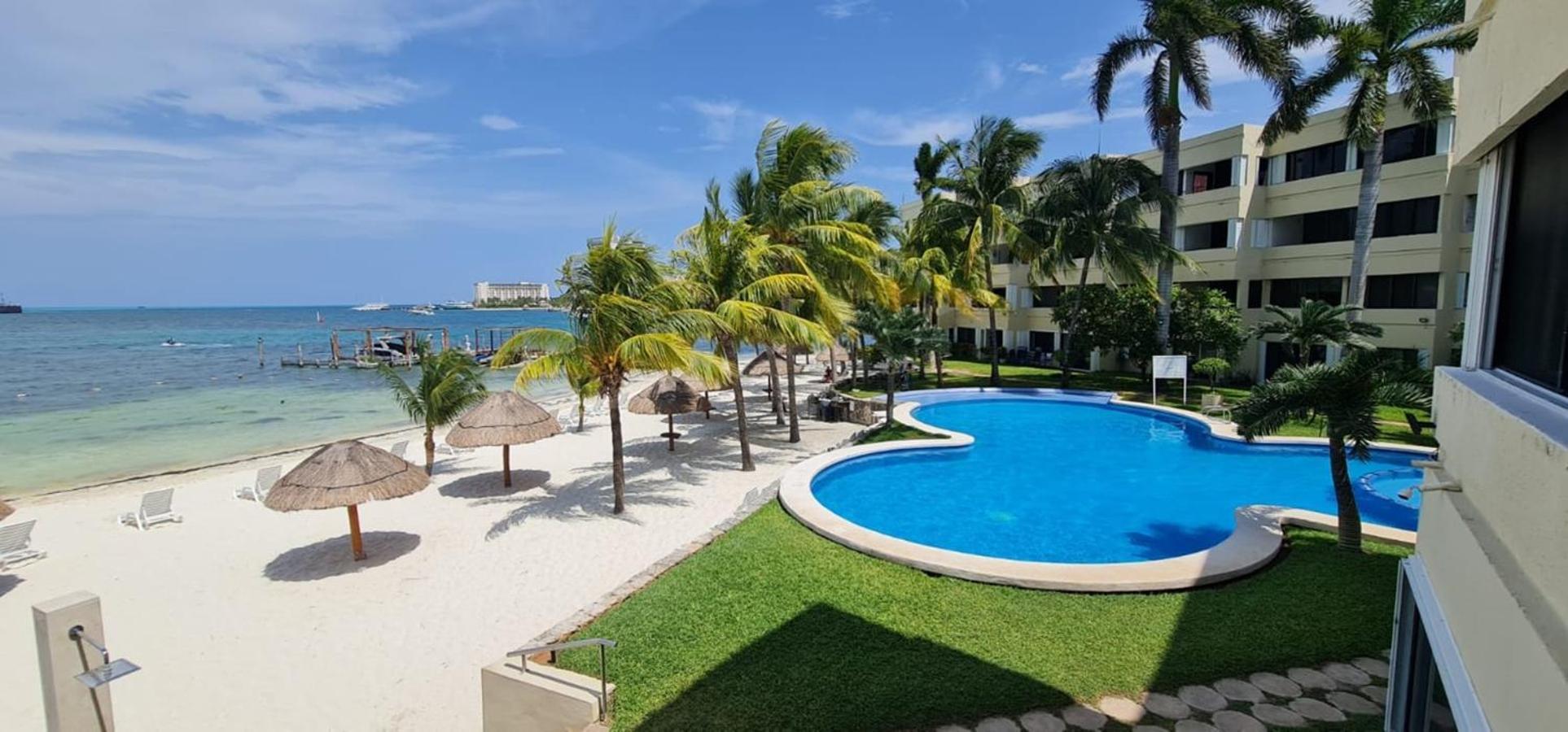 Oceanfront Condo At Unique Location Cancún Exterior foto